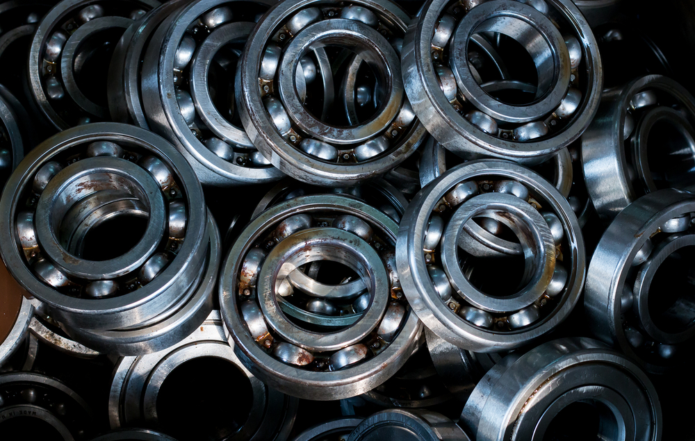 Pile,Used,Bearings,For,Recycling,top,View,Shot.